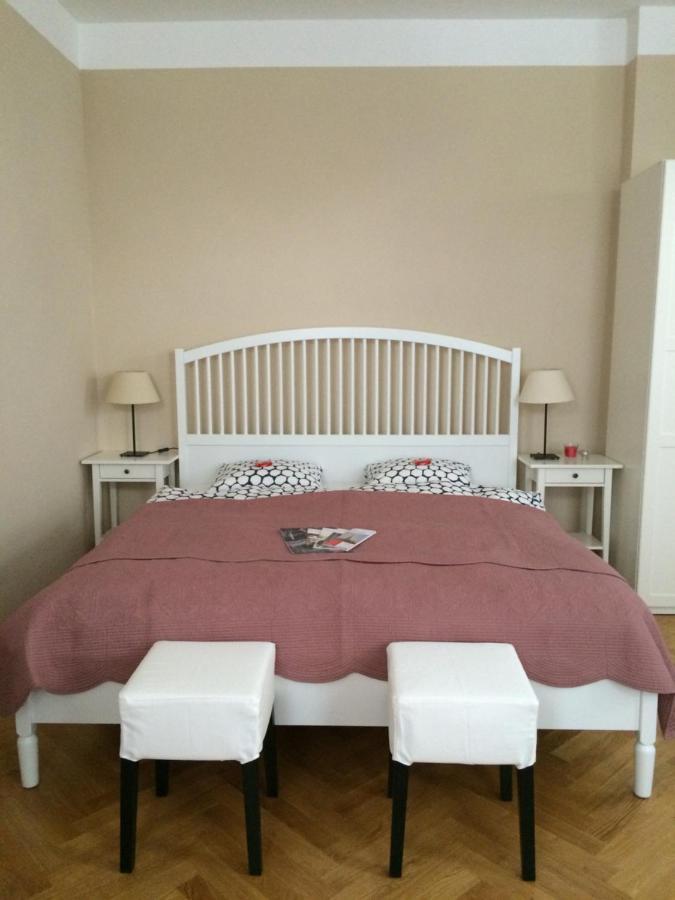 Appartement Studio U Parkplatz, Zentrale Ruhelage Neben Grunoase à Vienne Extérieur photo